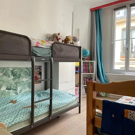 Apartment Cosy Et Familiale Dans Le Marais
